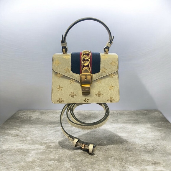 Rare Gucci Gold Embossed Sylvie 2 Way Crossbody Bee & Star Purse - Picture 2 of 7